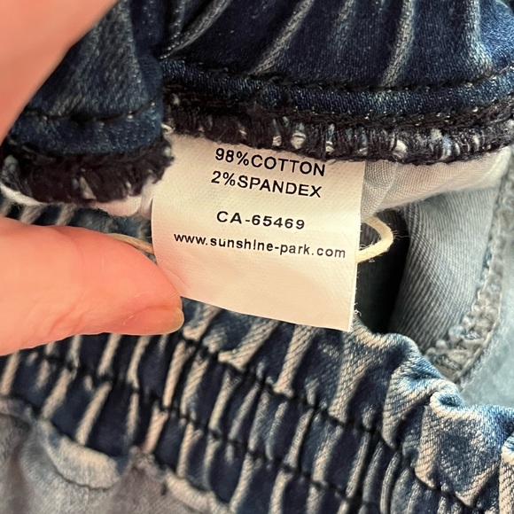 🇨🇦 NWT Sunshine Park jogger jeans size small - Picture 12 of 16